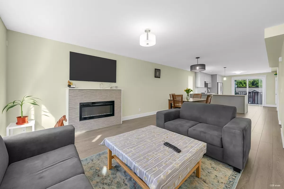 Abbotsford, BC V2T 0G8,32138 George Ferguson WAY #2