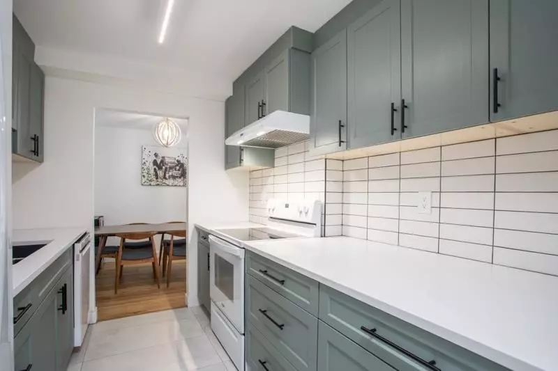 8860 No. 1 RD #121, Richmond, BC V7C 4C1