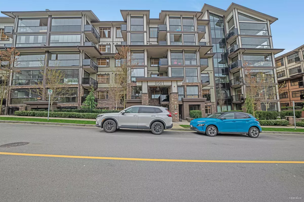 Langley, BC V2Y 3L7,8561 203a ST #305