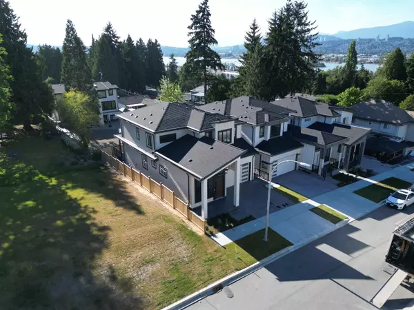 Surrey, BC V3R 0J3,11463 138a ST