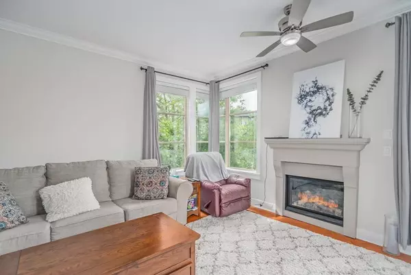 16421 64 AVE #204 Surrey, BC V3S 6V7