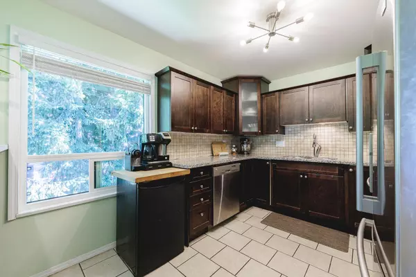 White Rock, BC V4B 5G6,1350 Vidal ST #715