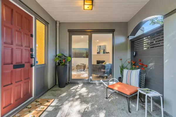 Vancouver, BC V6H 3W5,1340 W 7th AVE