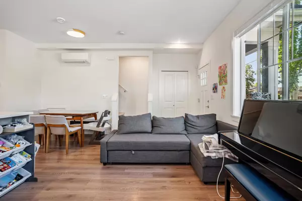 Richmond, BC V6Y 0L2,7780 Bridge ST #1