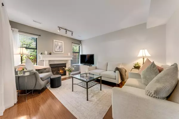 Maple Ridge, BC V2X 8G2,20681 Thorne AVE #11