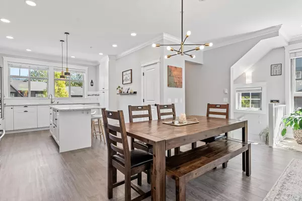 Maple Ridge, BC V2W 0J3,10525 240 ST #11