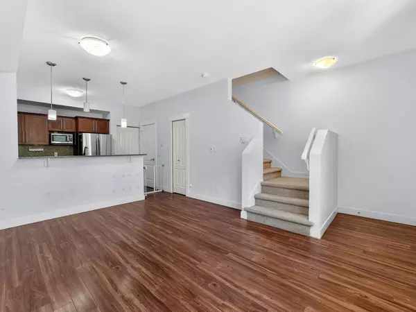 Burnaby, BC V5H 3S6,6538 Elgin AVE #23