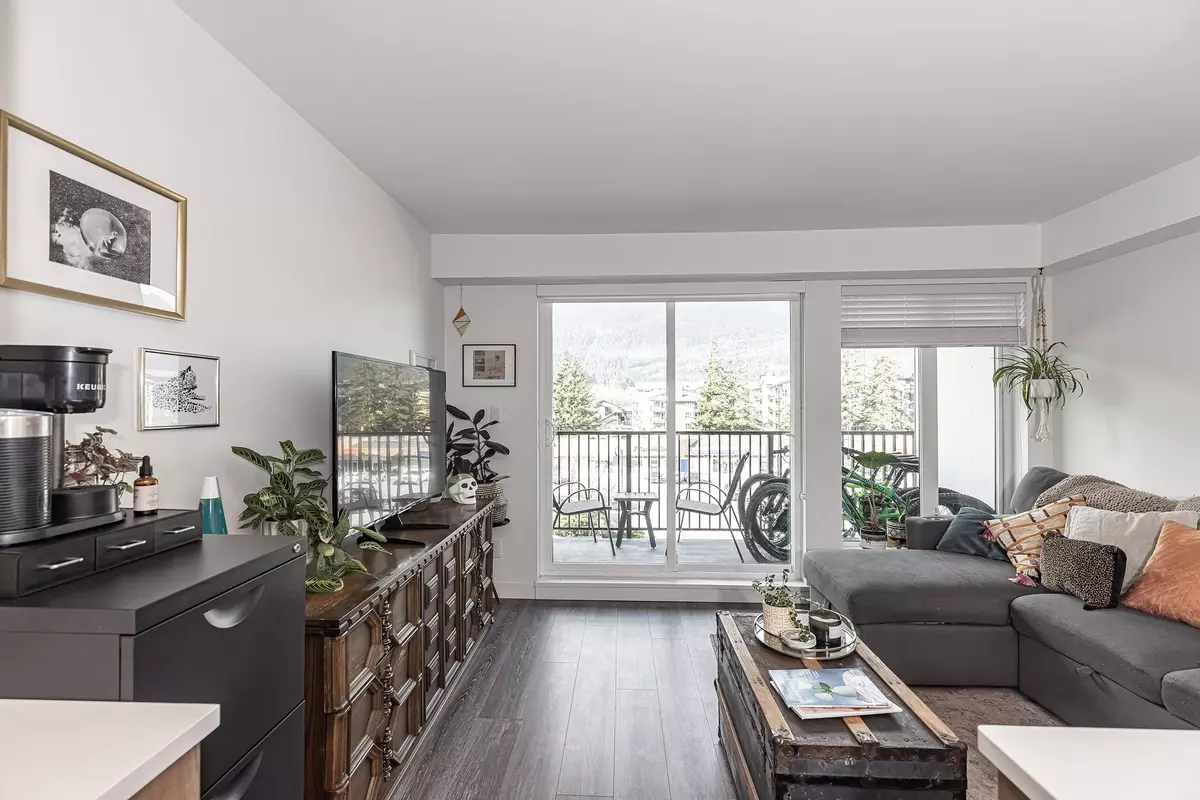 Squamish, BC V8B 1B7,1365 Pemberton AVE #307