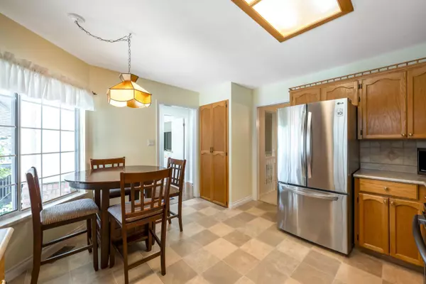 Abbotsford, BC V2S 4N3,3351 Horn ST #16