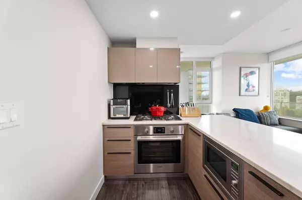 Burnaby, BC V5H 0H8,6383 Mckay AVE #1106