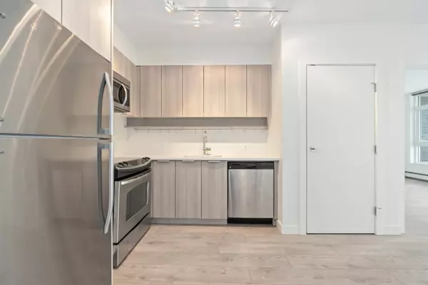 Surrey, BC V3T 0M4,13308 Central AVE #1310