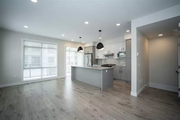 Sardis, BC V2R 6B3,46150 Thomas RD #214