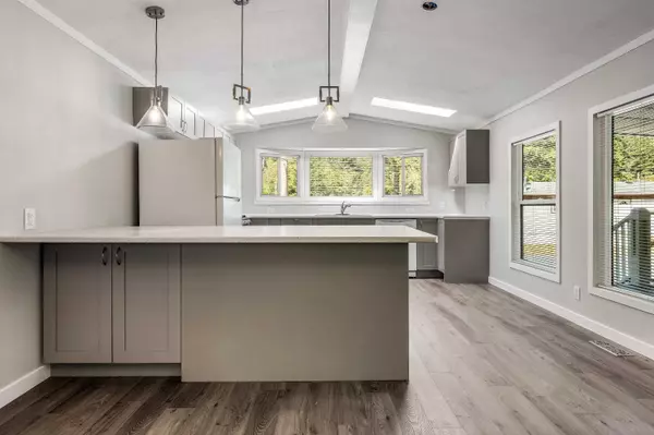 Hope, BC V0X 1L1,65367 Kawkawa Lake RD #30