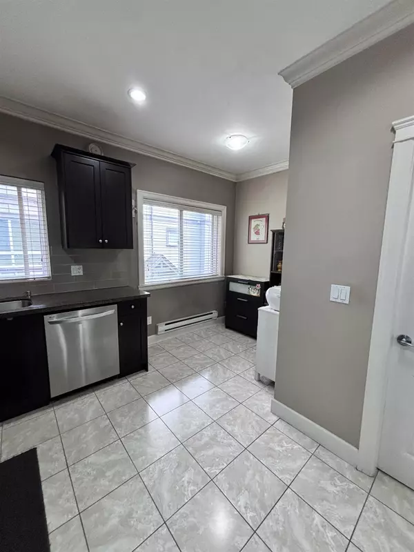 10999 Steveston HWY #11 Richmond, BC V7A 1N4