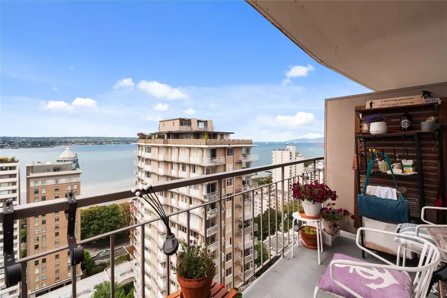 1850 Comox ST #2402, Vancouver, BC V6G 1R3