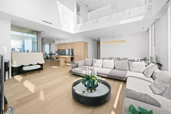 Vancouver, BC V6G 0E3,1568 Alberni ST #PH3