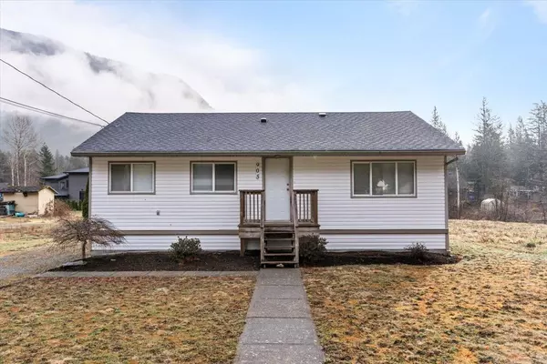 905 Hot Springs RD Harrison Hot Springs, BC V0M 1A3