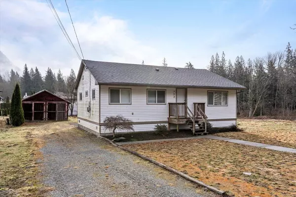 905 Hot Springs RD Harrison Hot Springs, BC V0M 1A3