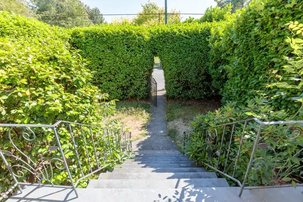 Vancouver, BC V6N 3C2,2529 W 41st AVE