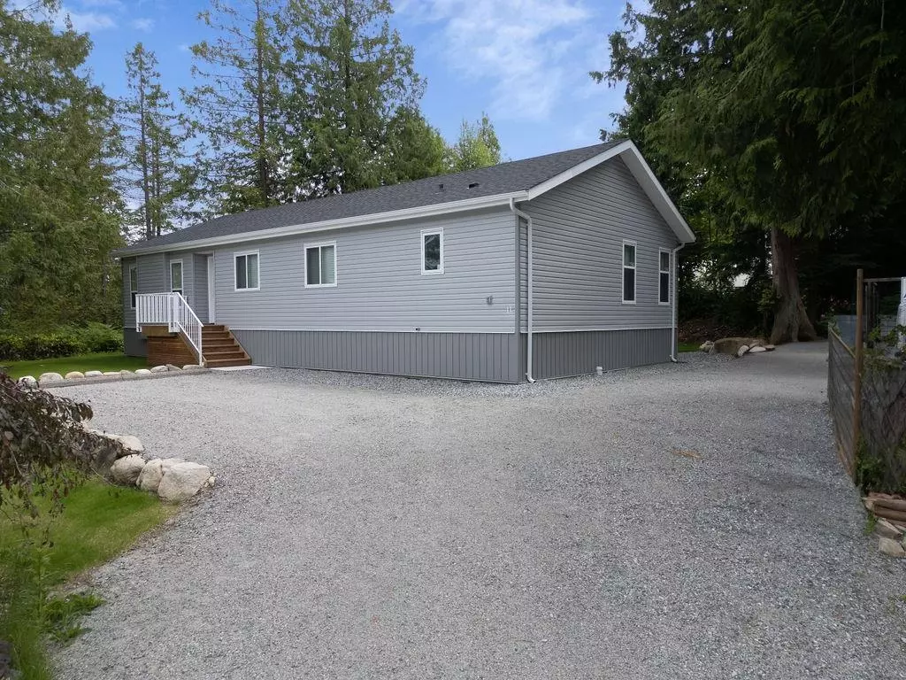 Gibsons, BC V0N 1V1,1416 North RD #11