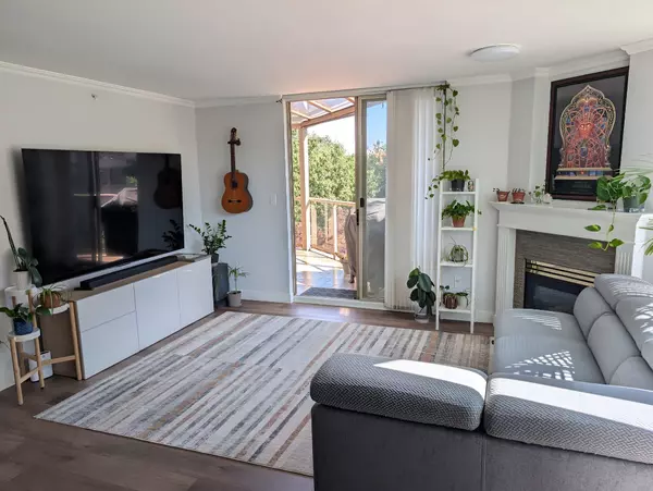 1196 Pipeline RD, Coquitlam, BC V3B 7Z6