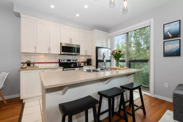 Chilliwack, BC V2R 0M5,45530 Market WAY #310