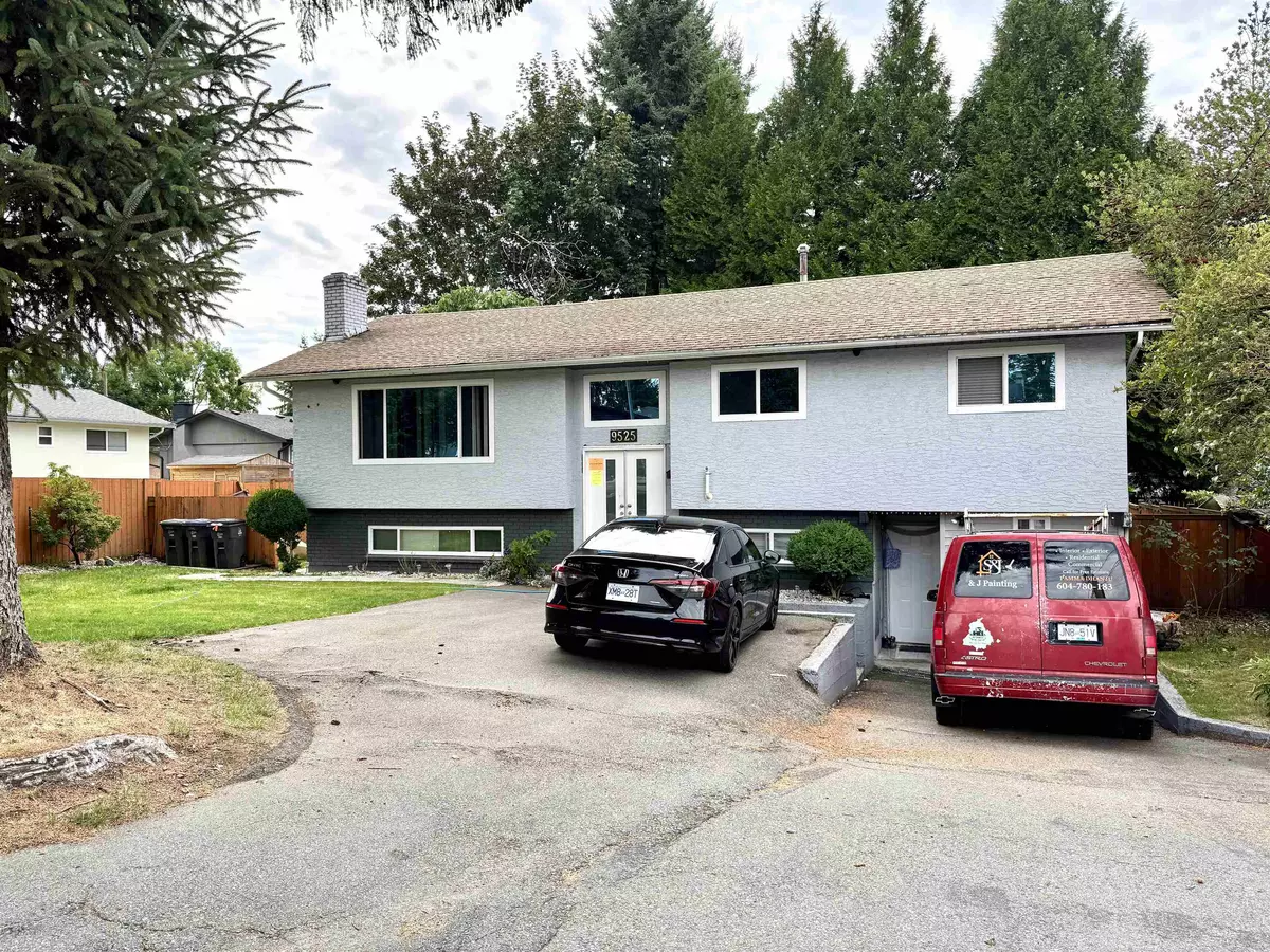 Surrey, BC V3V 4Z3,9525 125a ST