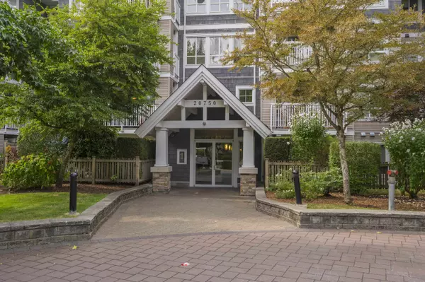 Langley, BC V3A 9J6,20750 Duncan WAY #410