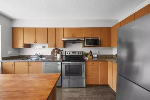 Port Coquitlam, BC V3B 0A8,1268 Riverside DR #7