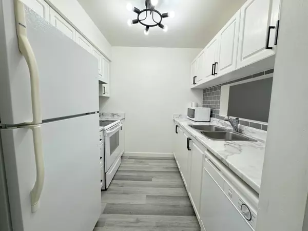 622 Farnham RD #33 Gibsons, BC V0N 1V8