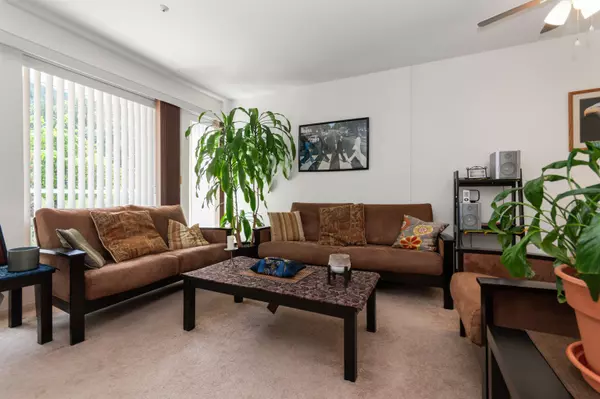 1275 Scott DR #202 Hope, BC V0X 1L4