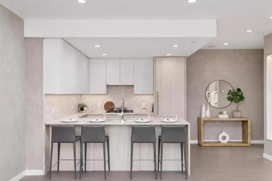 1175 Pinetree WAY #1002, Coquitlam, BC V0V 0V0