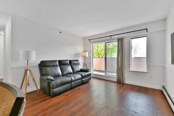 Maple Ridge, BC V2X 2V4,22661 Lougheed HWY #213