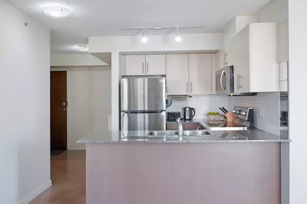 Vancouver, BC V6B 1R1,550 Taylor ST #802