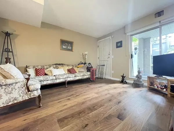 Vancouver, BC V5R 4Z5,3683 Wellington AVE #10x