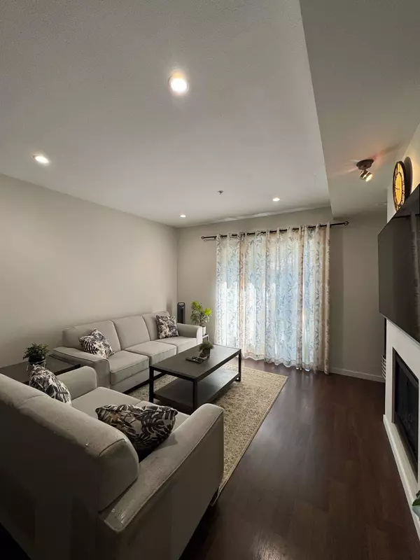 Port Coquitlam, BC V3B 0C7,2418 Avon PL #21