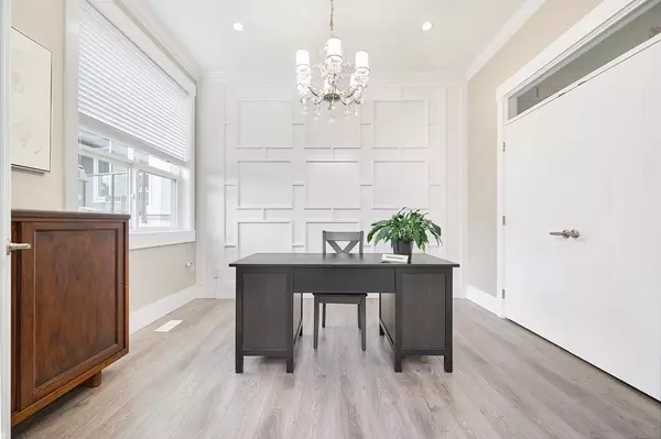 Maple Ridge, BC V2W 0K1,10108 246a ST