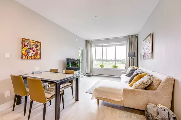 Tsawwassen, BC V4M 0C4,4690 Hawk LN #223