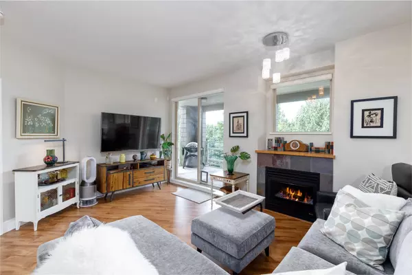 North Vancouver, BC V7G 2T3,560 Raven Woods DR #301