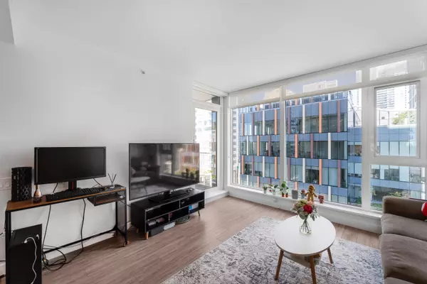 6398 Silver AVE #807 Burnaby, BC V5H 0K7