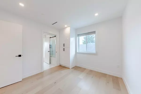 Vancouver, BC V5K 2G8,2723 Turner ST