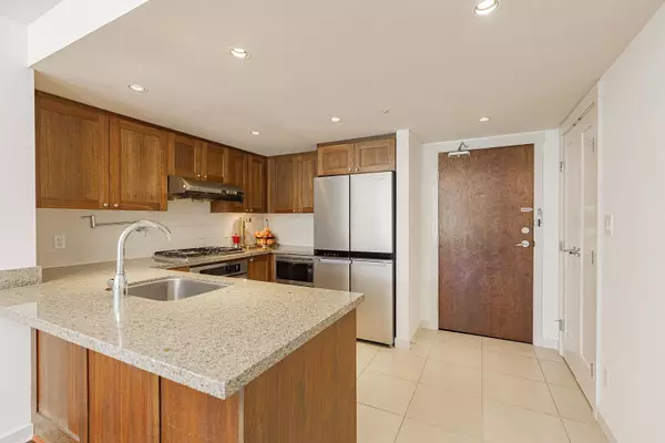 Richmond, BC V6Y 0A9,9373 Hemlock DR #228