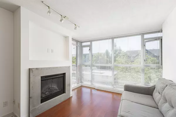 Richmond, BC V6Y 0A9,9373 Hemlock DR #228