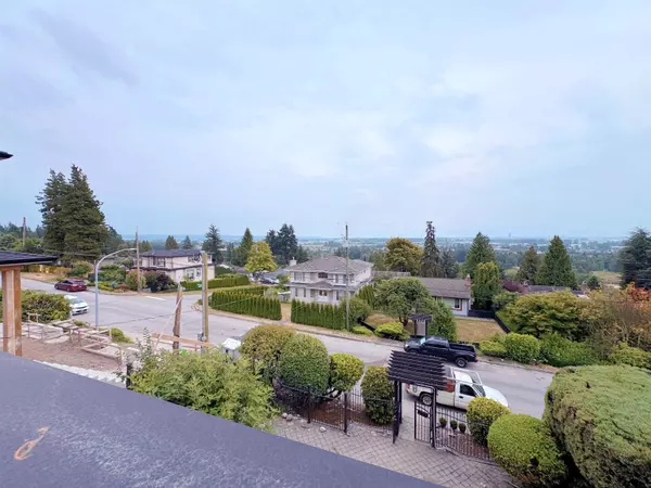 Burnaby, BC V5J 3B2,5369 Patrick ST