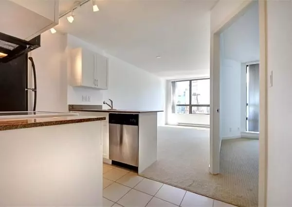 Vancouver, BC V6Z 3H8,938 Smithe ST #1522