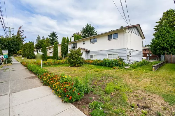 10038- 10040 128 ST, Surrey, BC V5N 5K7