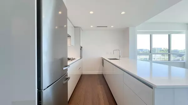 5788 Gilbert RD #802 Richmond, BC V6X 1B7