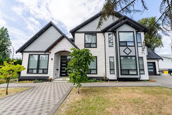 Surrey, BC V3R 3J5,10805 141 AVE