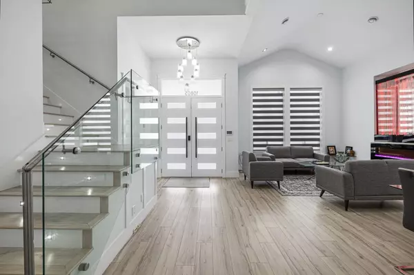 Surrey, BC V3R 3J5,10805 141 AVE