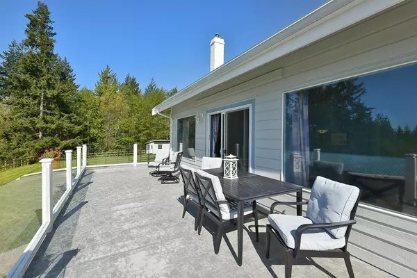 2010 Ranch RD Roberts Creek, BC V0N 2W5